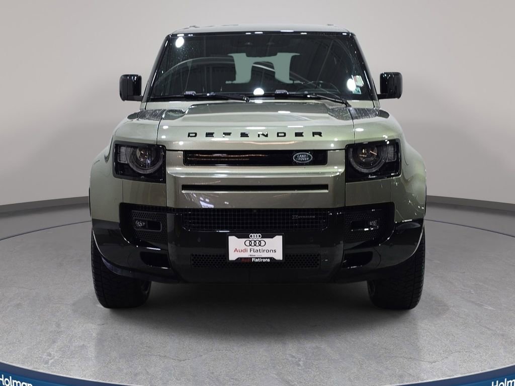 Used 2022 Land Rover Defender 90 X-Dynamic HSE image 3