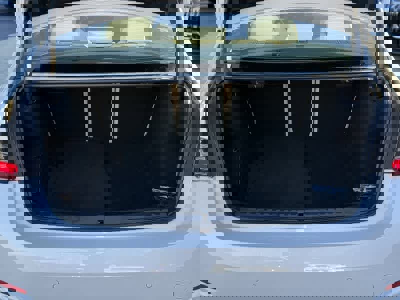 Certified 2025 BMW 330i Sedan w/ Premium Package image 19