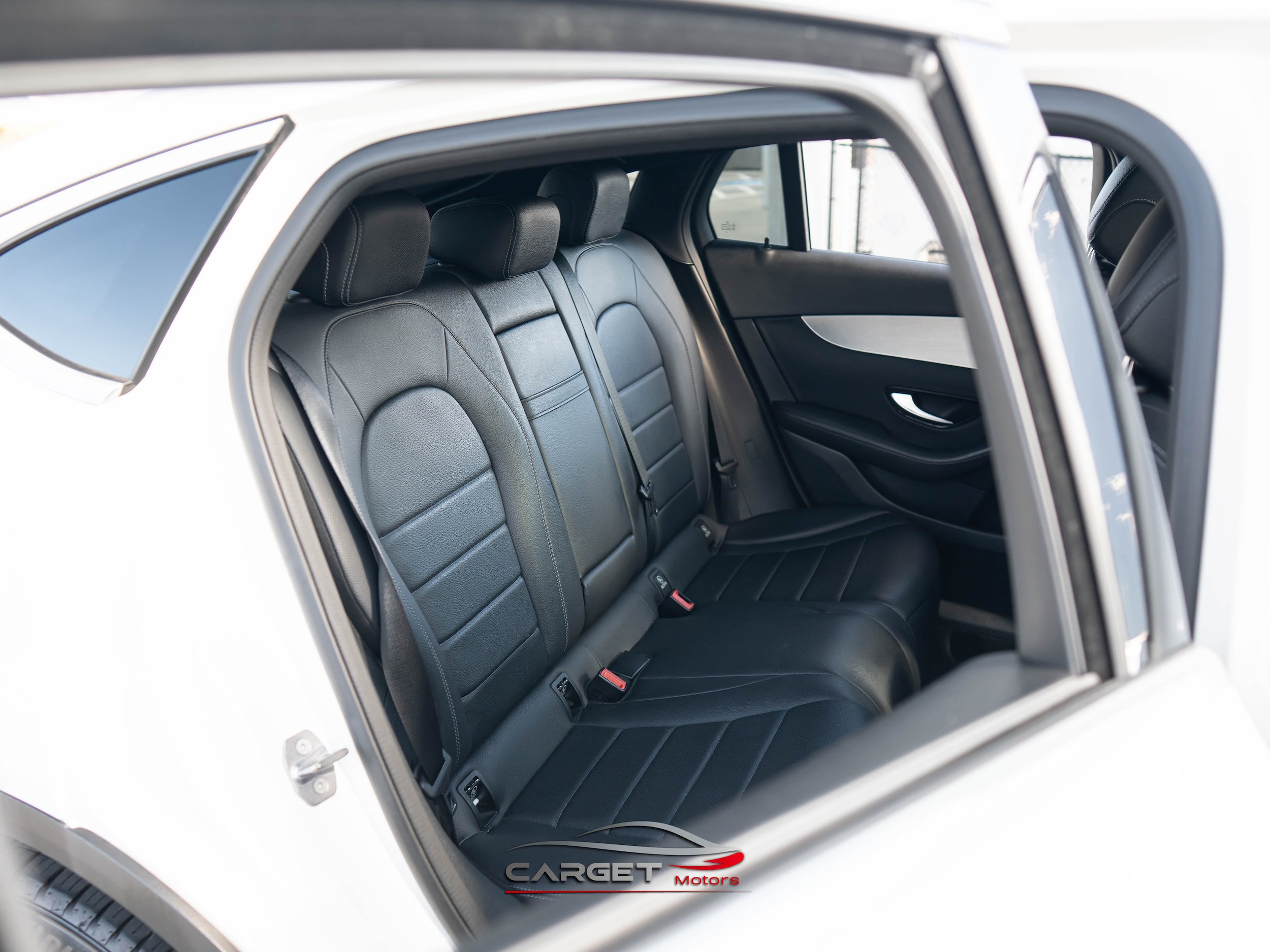 Used 2019 Mercedes-Benz GLC 300 4MATIC Coupe image 18