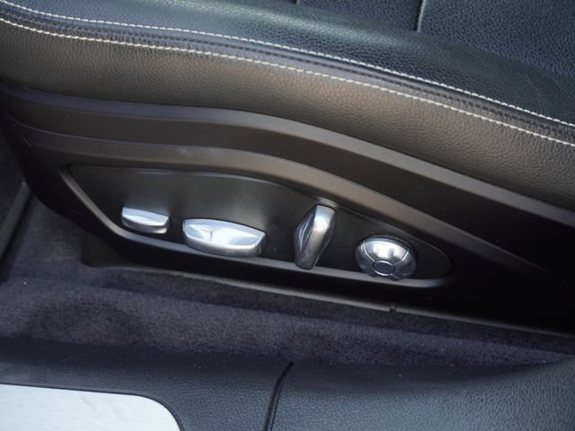 Used 2020 Porsche Panamera 4 AWD/4WD image 19