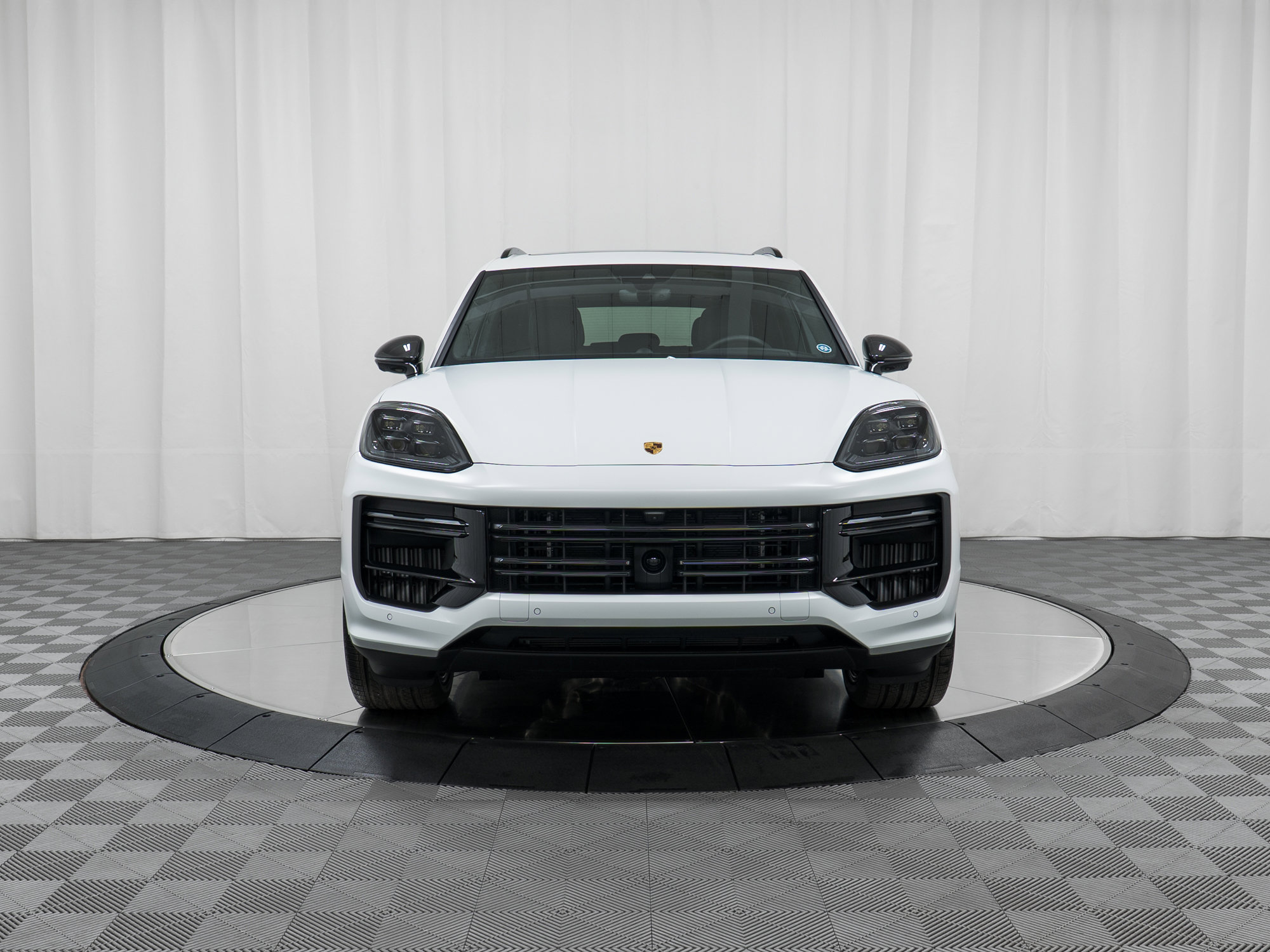 Certified 2024 Porsche Cayenne Turbo image 10