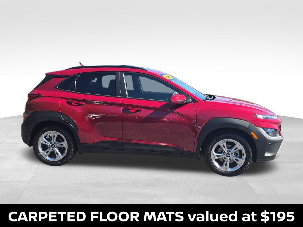 Used 2022 Hyundai Kona SEL w/ Convenience Package FWD image 5