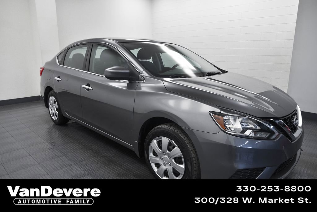 Used 2016 Nissan Sentra S image 1