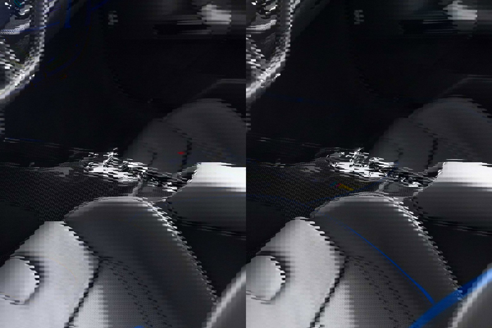 Used 2024 Ferrari SF90 Spider image 6