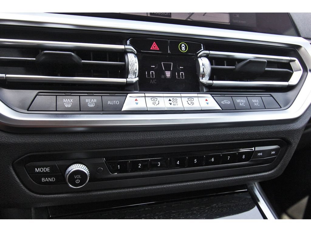 Used 2022 BMW 330i Sedan w/ Driving Assistance Package RWD image 19