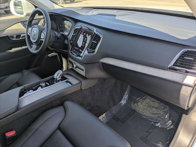 Used 2024 Volvo XC90 T8 Ultimate w/ Lounge Package image 30