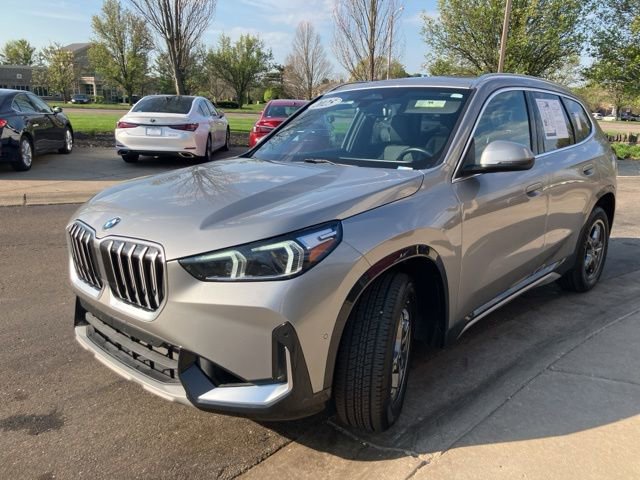 Used 2025 BMW X1 xDrive28i AWD/4WD image 7