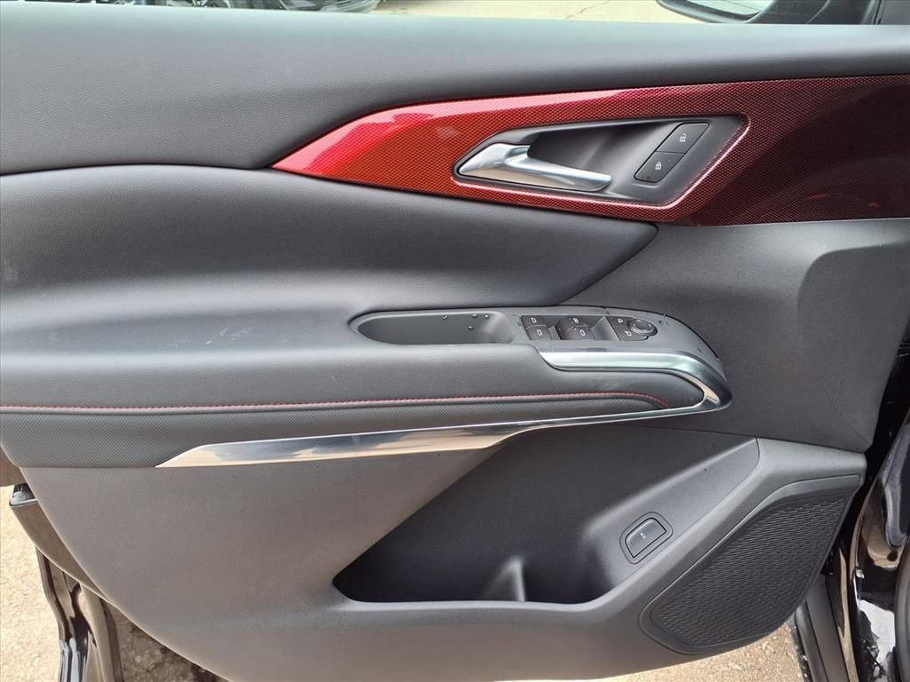 New 2026 Chevrolet Traverse Z71 w/ Driver Confidence Package image 12