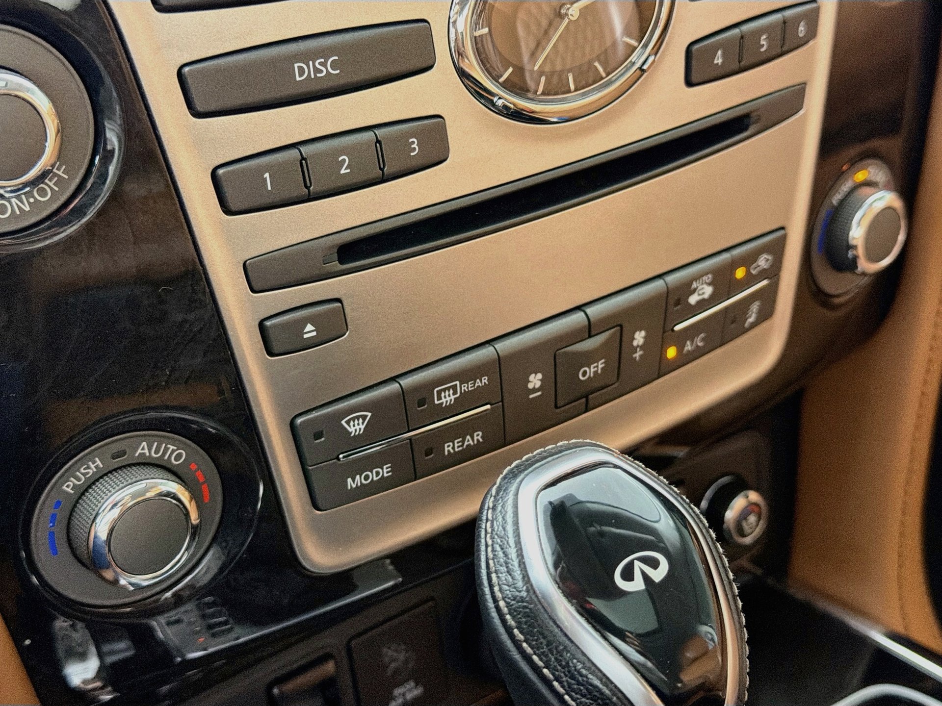 Used 2019 INFINITI QX80 Luxe w/ Proactive Package RWD image 16