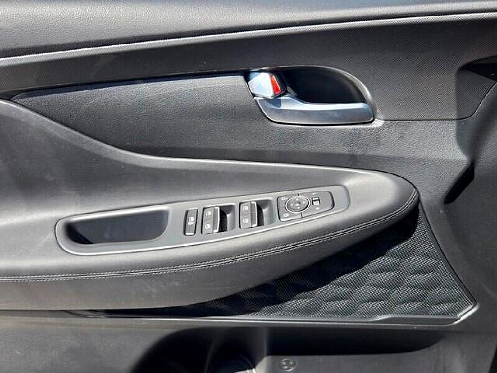 Used 2023 Hyundai Santa Fe SEL FWD image 25
