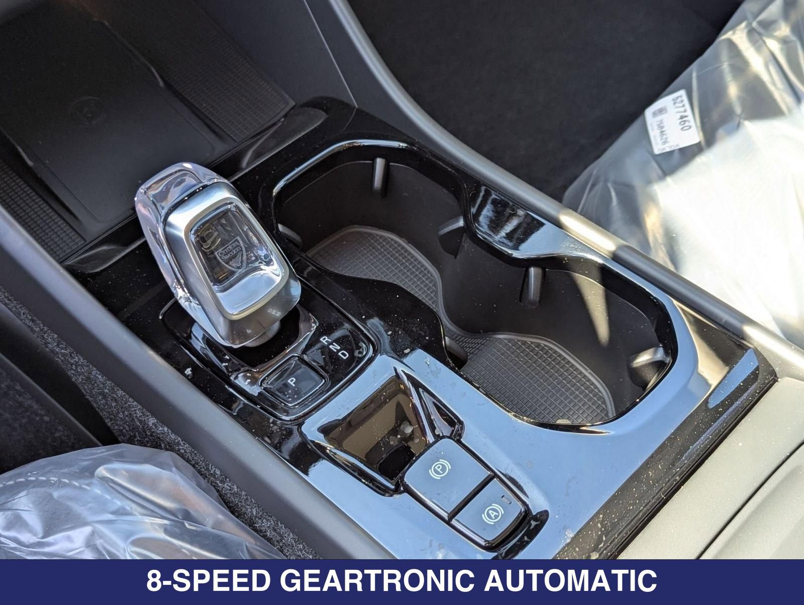 New 2025 Volvo XC40 B5 Plus w/ Protection Package Premier AWD/4WD image 17