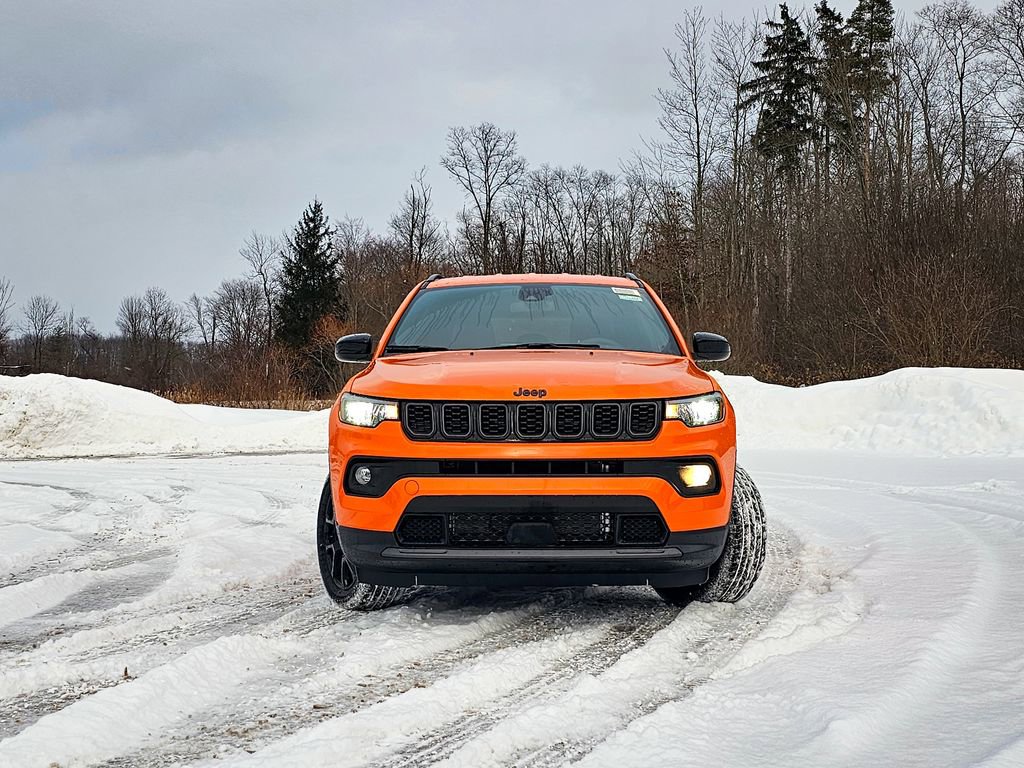 New 2026 Jeep Compass Latitude image 9
