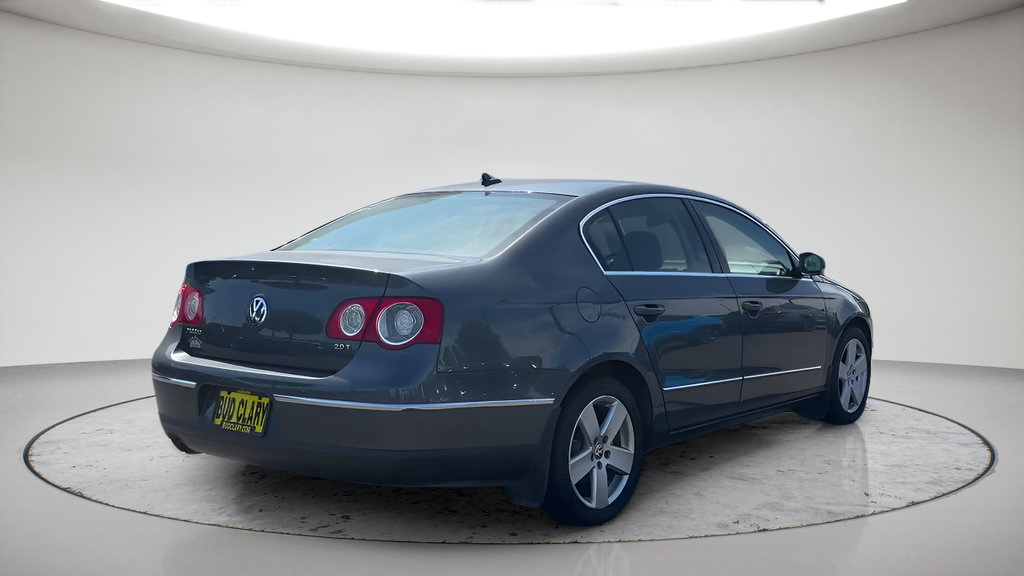 Used 2009 Volkswagen Passat Komfort FWD image 7