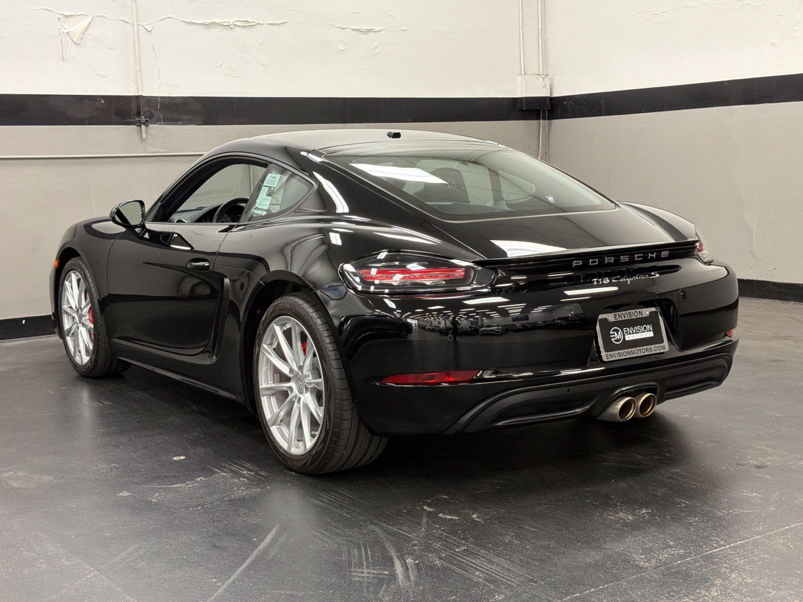 Used 2024 Porsche 718 Cayman S RWD image 9