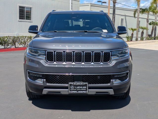 Used 2024 Jeep Wagoneer L Series II w/ Flexible Seating Group AWD/4WD image 2