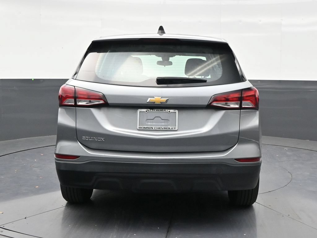 Used 2024 Chevrolet Equinox LS FWD image 4