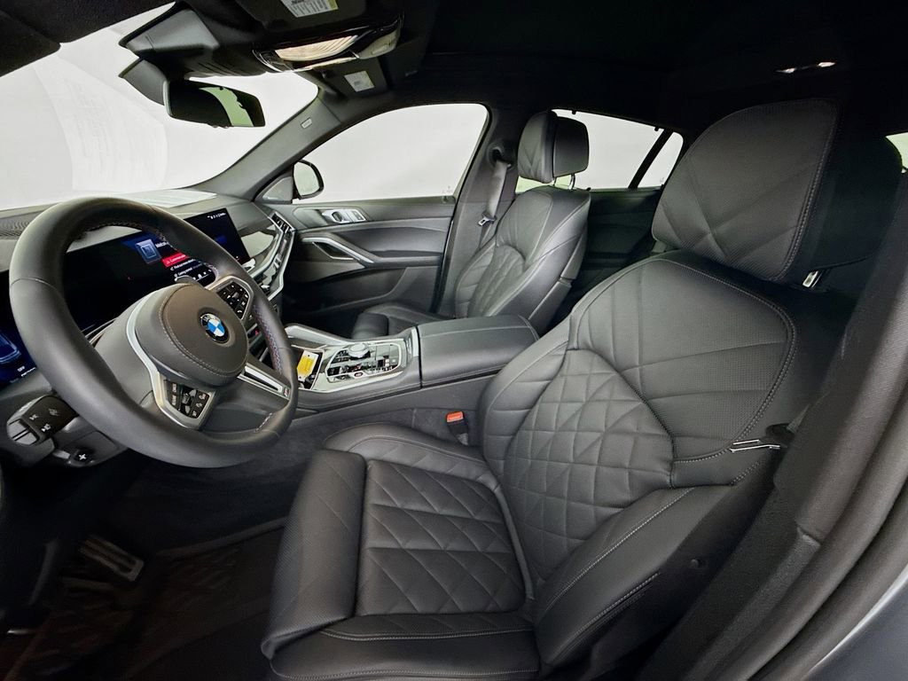 Used 2025 BMW X6 M60i AWD/4WD image 5