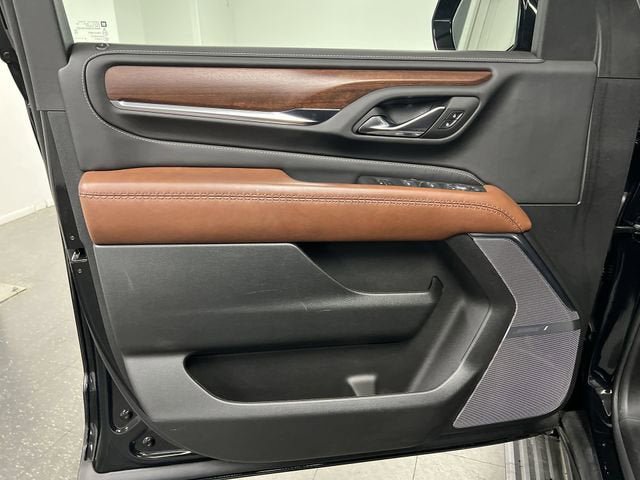 Certified 2024 GMC Yukon Denali Ultimate AWD/4WD image 23
