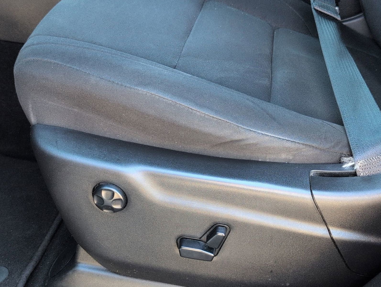 Used 2020 Dodge Durango SXT image 18