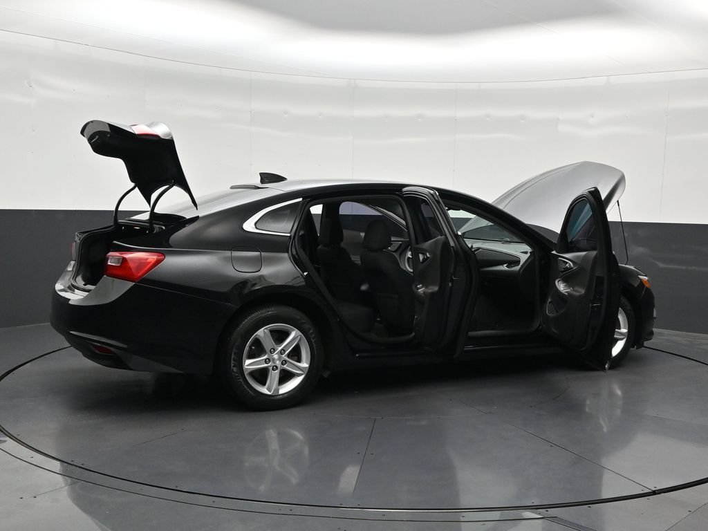 Used 2020 Chevrolet Malibu LS FWD image 39