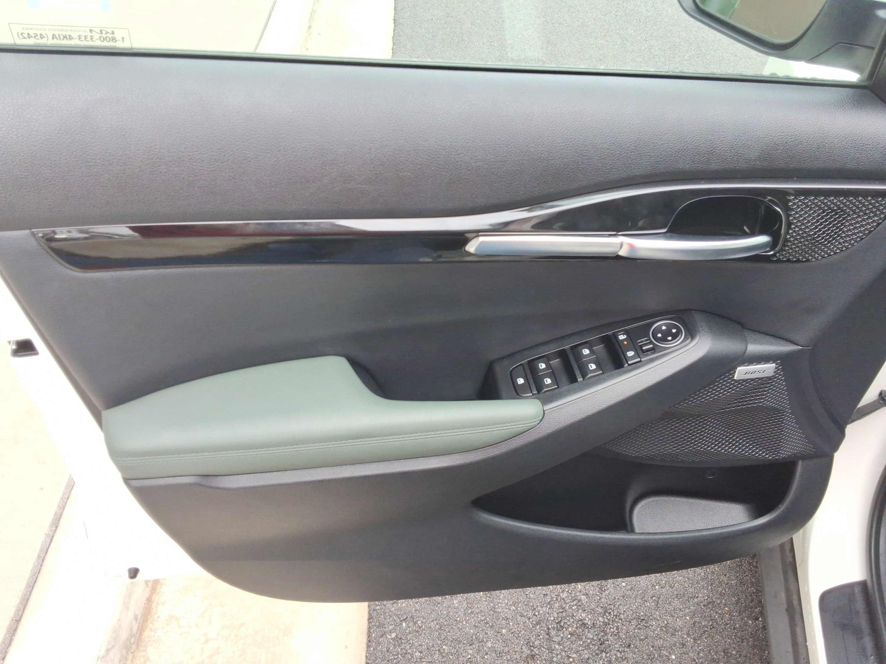 Used 2024 Kia Seltos SX image 23