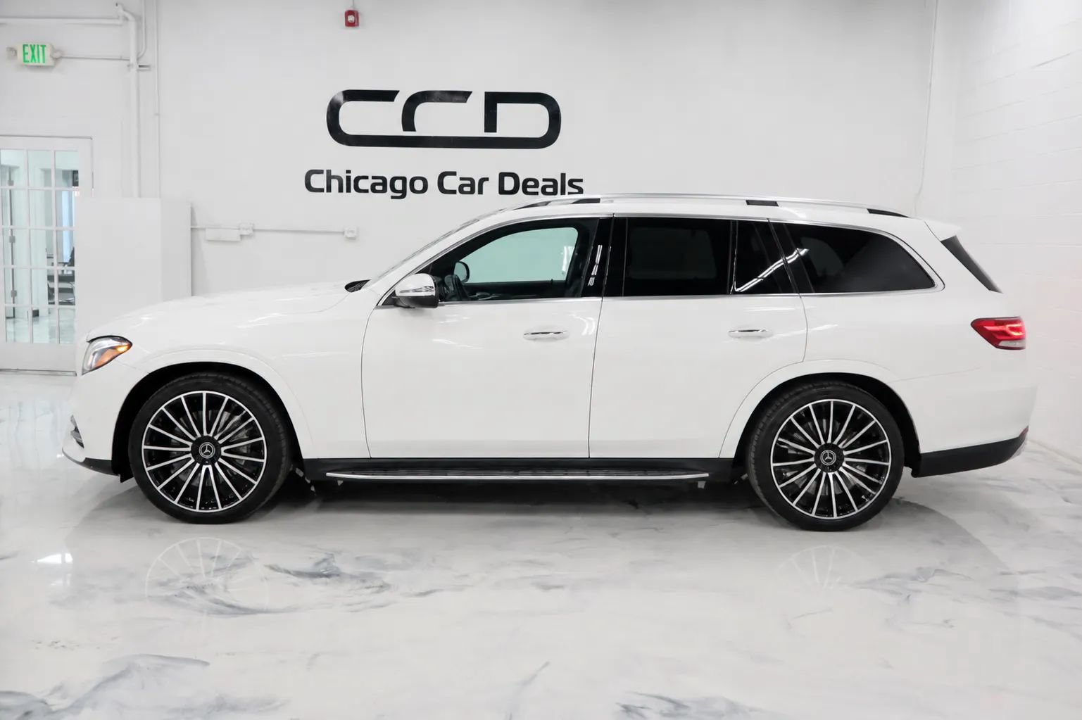 Used 2017 Mercedes-Benz GLS 450 4MATIC w/ Premium Package image 4