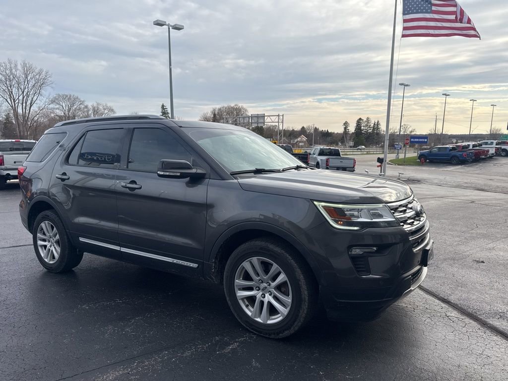 Used 2018 Ford Explorer XLT w/ Equipment Group 202A image 1