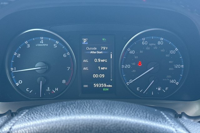 Certified 2018 Toyota RAV4 XLE FWD image 29