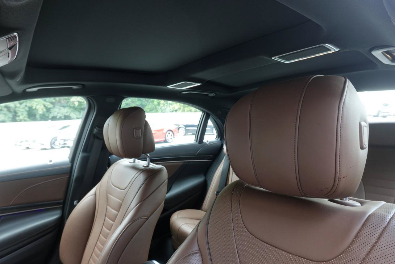 Used 2019 Mercedes-Benz S 560 4MATIC Sedan image 9