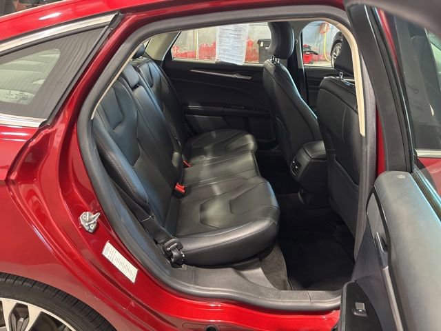 Used 2019 Ford Fusion Titanium AWD/4WD image 16