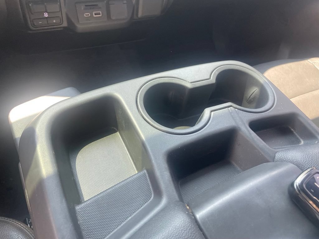 Used 2019 Chevrolet Silverado 1500 LT w/ Texas Edition AWD/4WD image 18