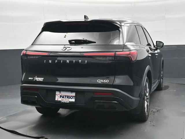 Used 2023 INFINITI QX60 Luxe w/ Performance Audio Package AWD/4WD image 2