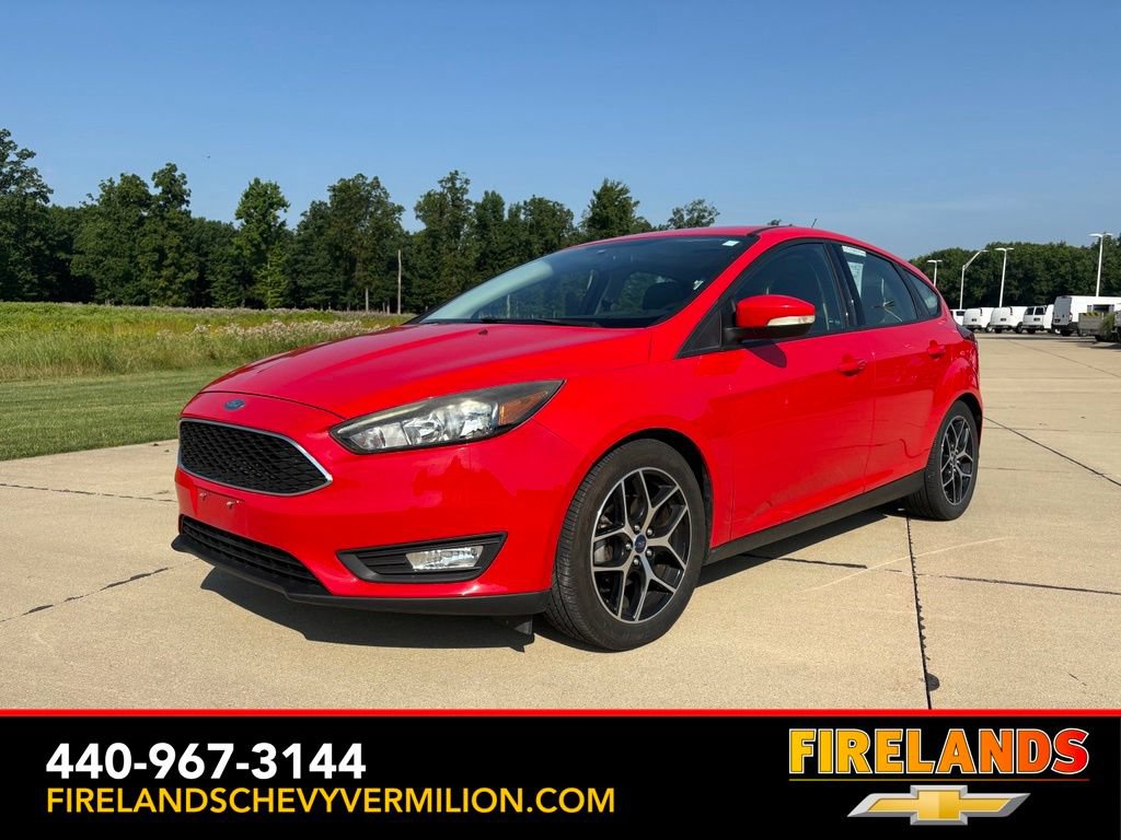 Used 2017 Ford Focus SEL w/ Cold Weather Package FWD image 1