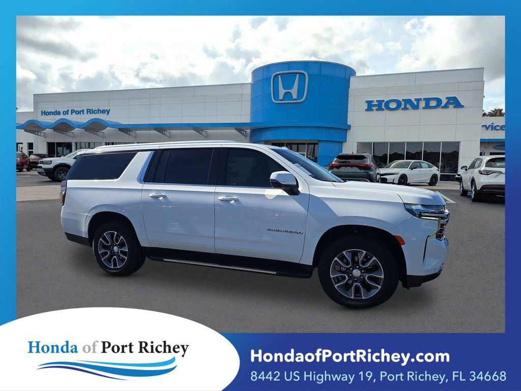 Used 2022 Chevrolet Suburban LT w/ Luxury Package RWD image 1