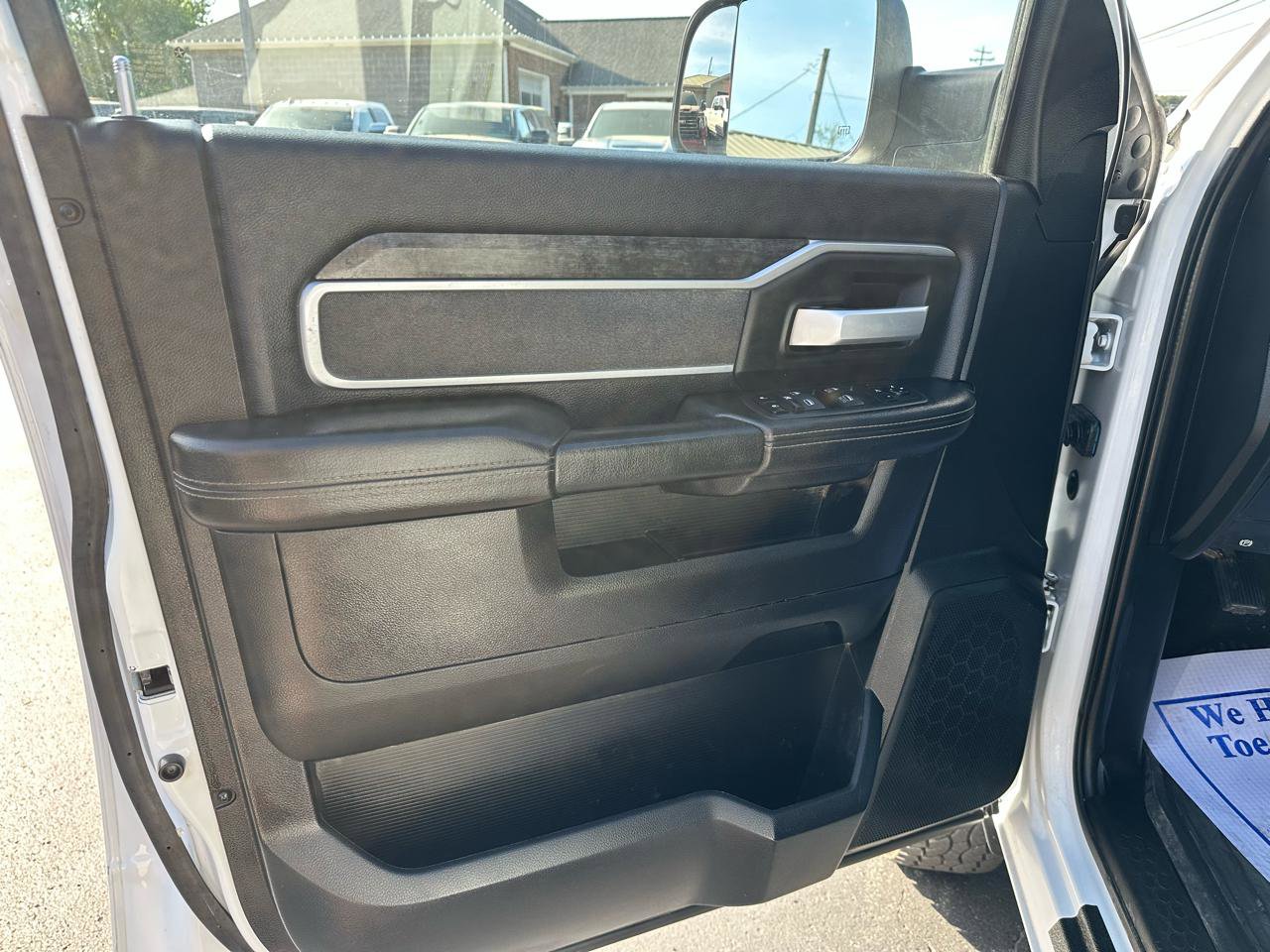 Used 2019 RAM 3500 Lone Star image 10