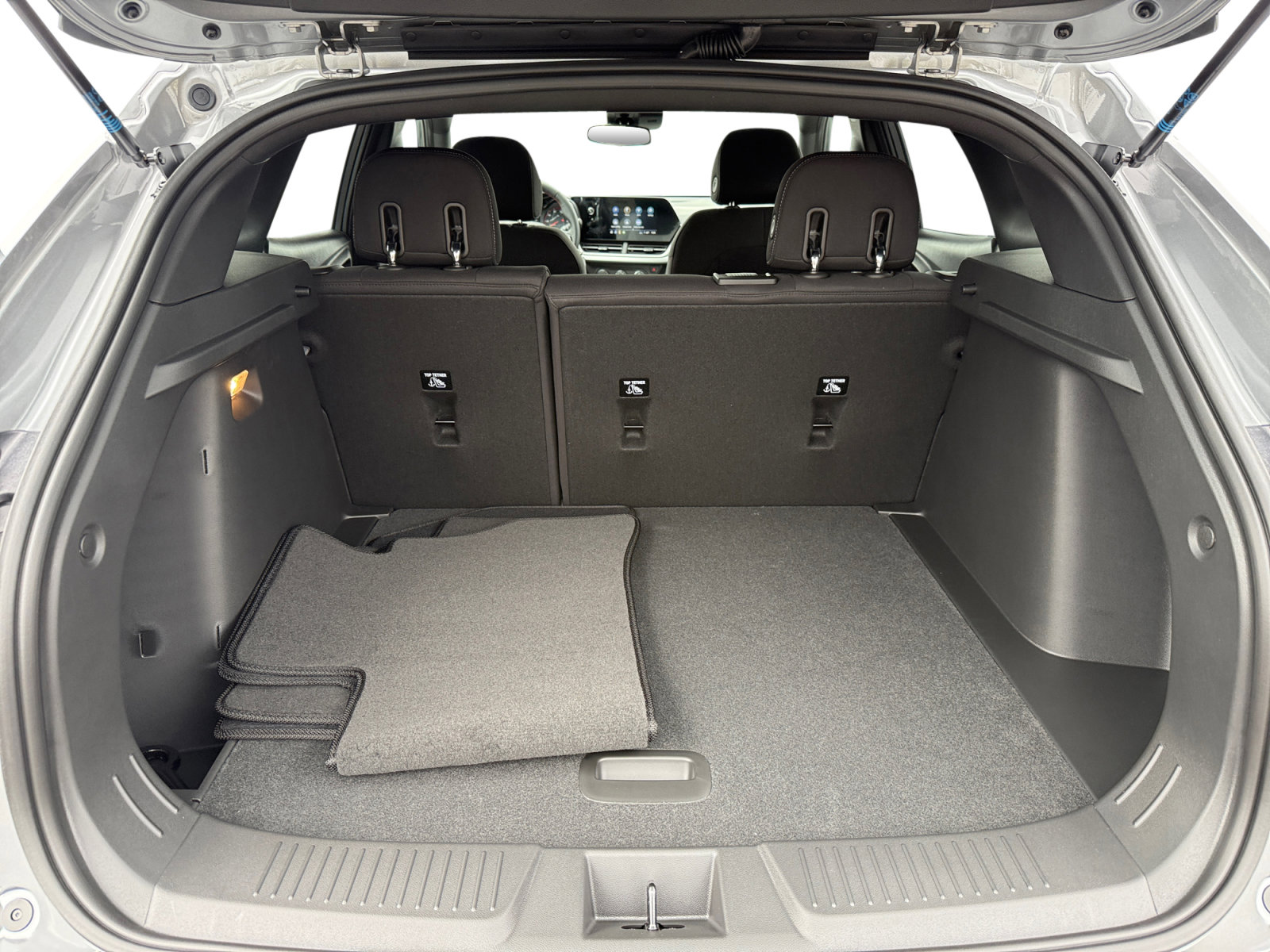 New 2026 Chevrolet Trax RS w/ Driver Confidence Package image 17