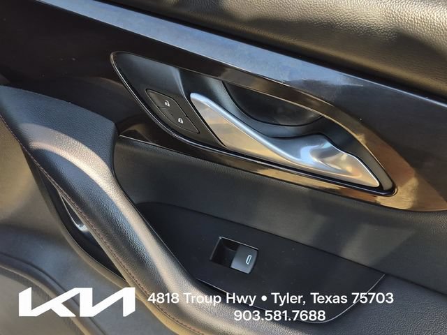 Used 2019 Chevrolet Blazer RS w/ Sun and Wheels Package AWD/4WD image 17