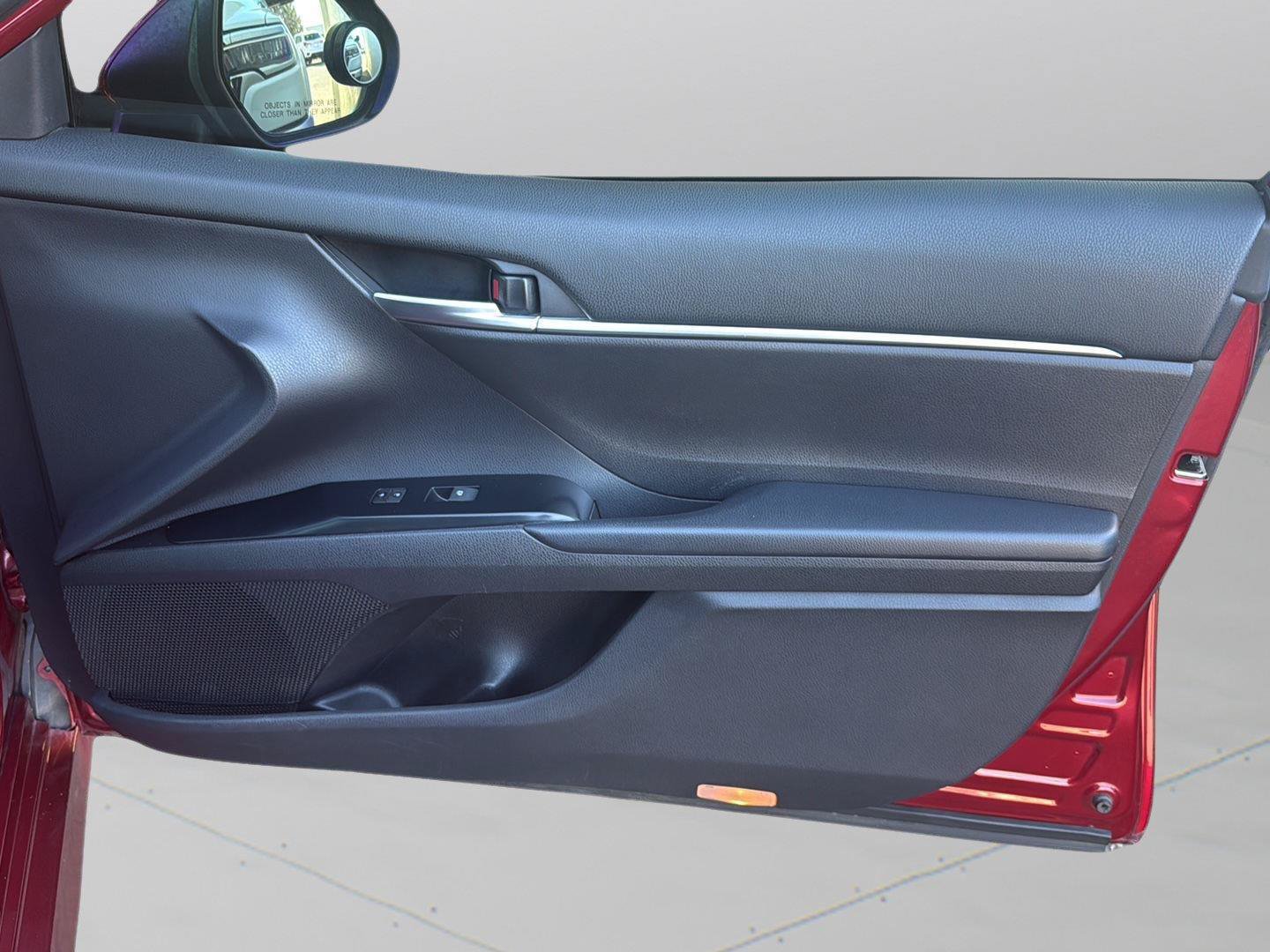 Used 2019 Toyota Camry LE w/ Carpet Mat Package FWD image 29