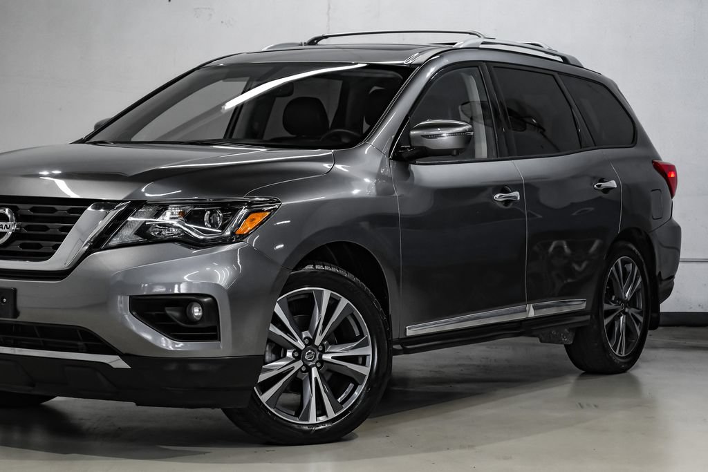 Used 2020 Nissan Pathfinder Platinum FWD image 6