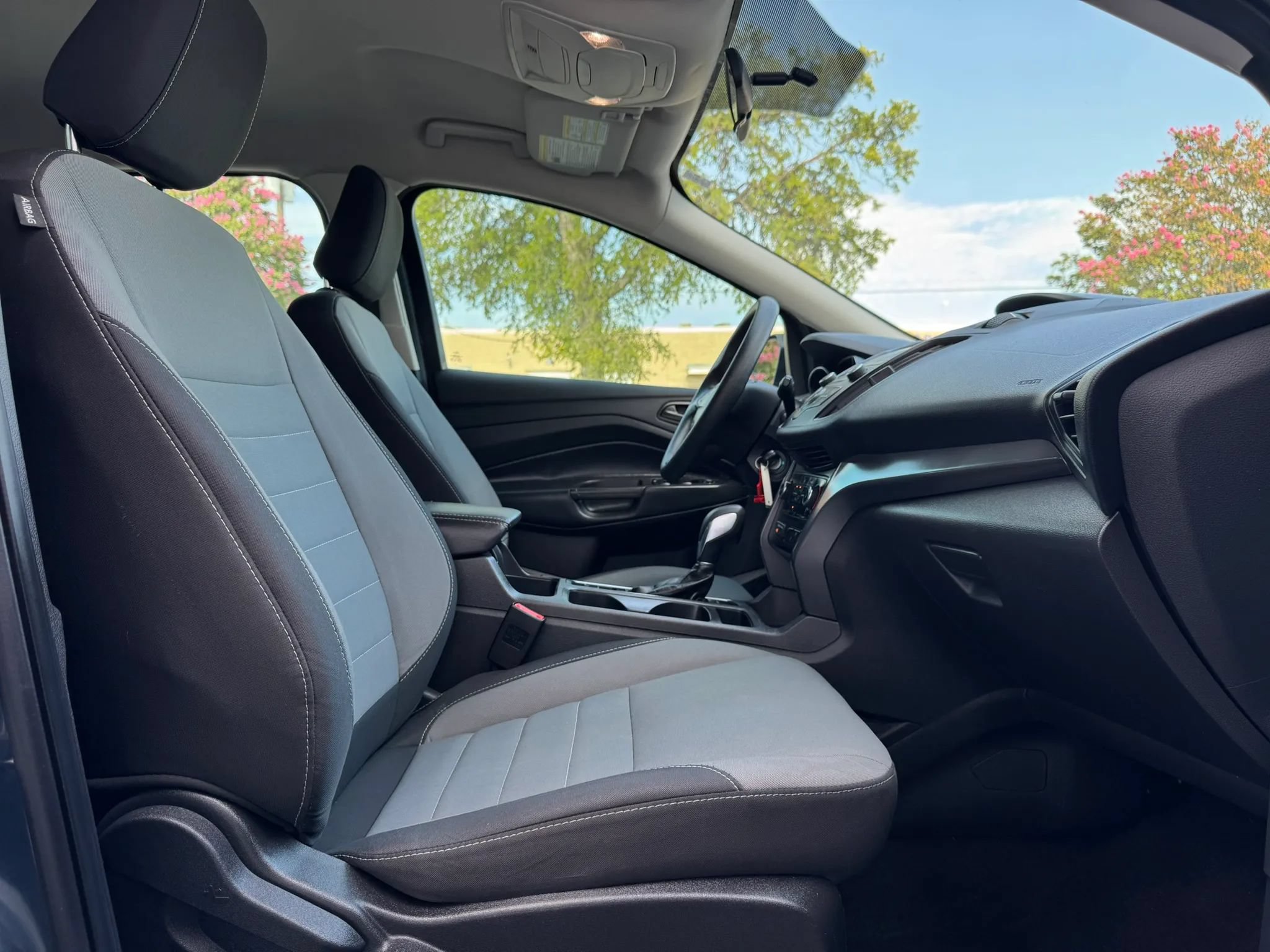 Used 2019 Ford Escape S FWD image 23