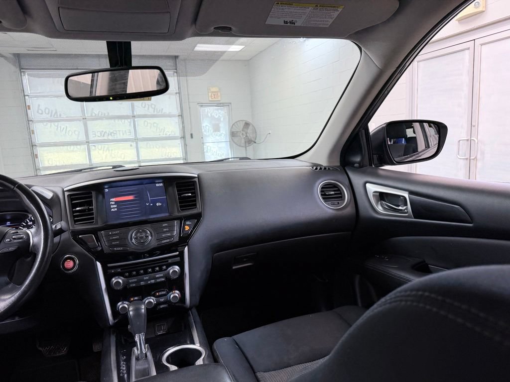 Used 2019 Nissan Pathfinder SV FWD image 27