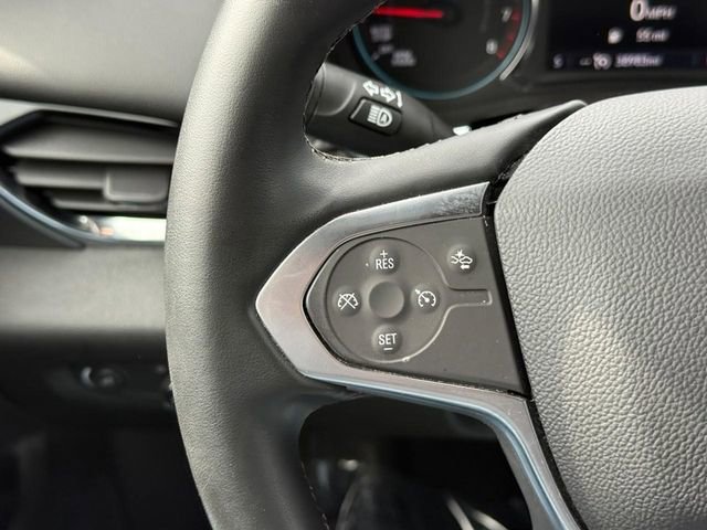Used 2023 Chevrolet Traverse LT image 20
