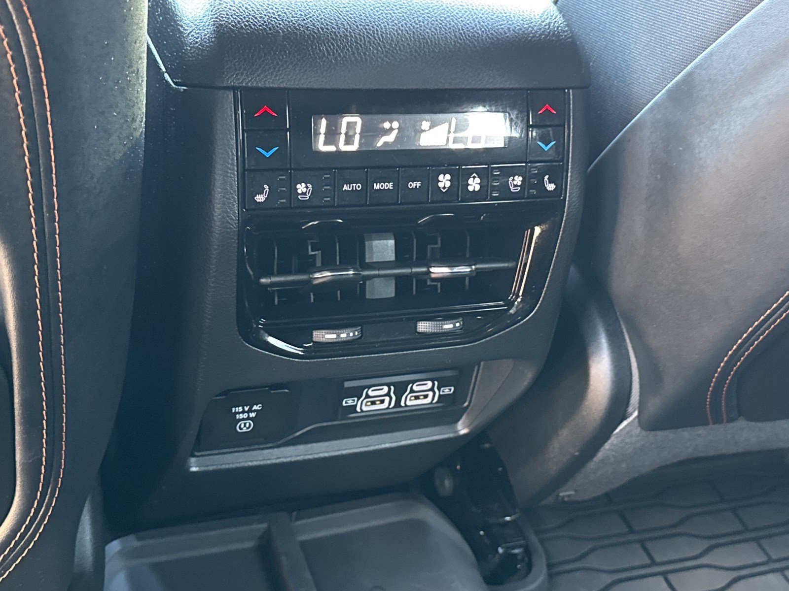 Used 2025 Jeep Grand Cherokee Summit AWD/4WD image 16