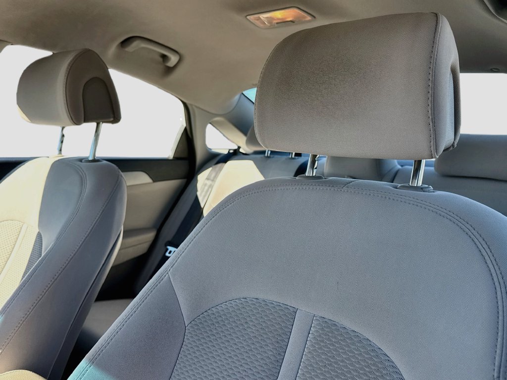 Used 2016 Hyundai Sonata SE FWD image 12