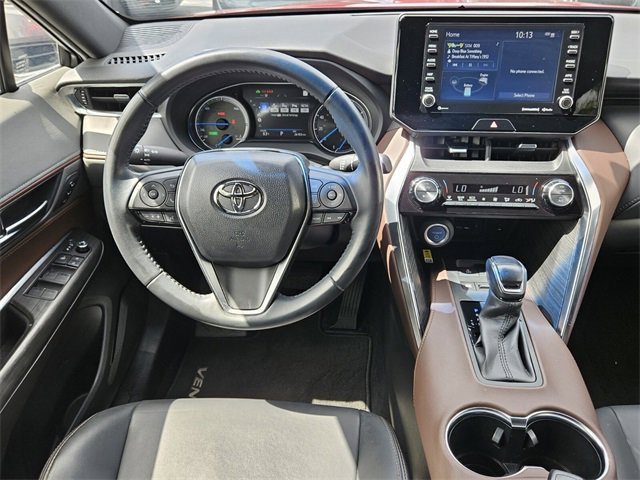 Used 2022 Toyota Venza XLE image 6