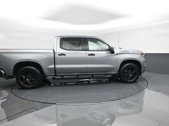 Used 2024 Chevrolet Silverado 1500 Custom w/ Turbomax Blackout Package AWD/4WD image 4