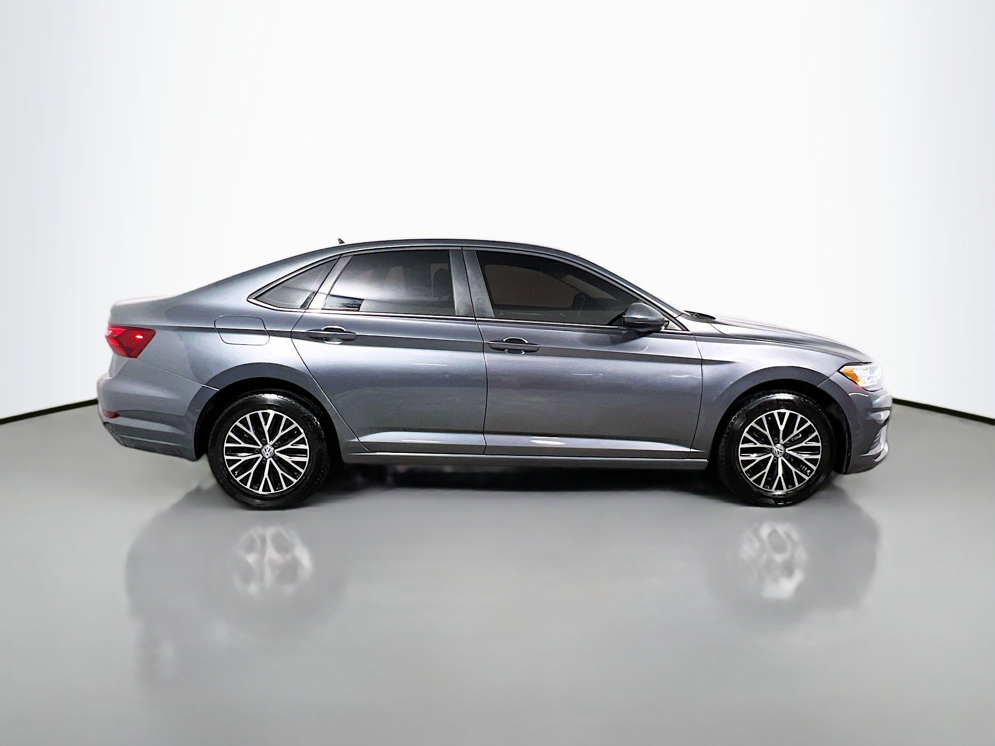 Used 2021 Volkswagen Jetta S image 3