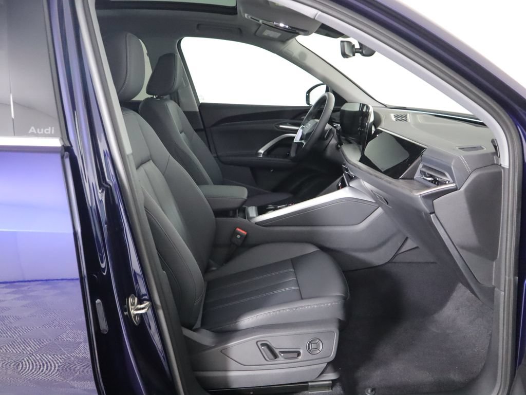 Used 2025 Audi Q5 Premium w/ Premium Plus AWD/4WD image 22