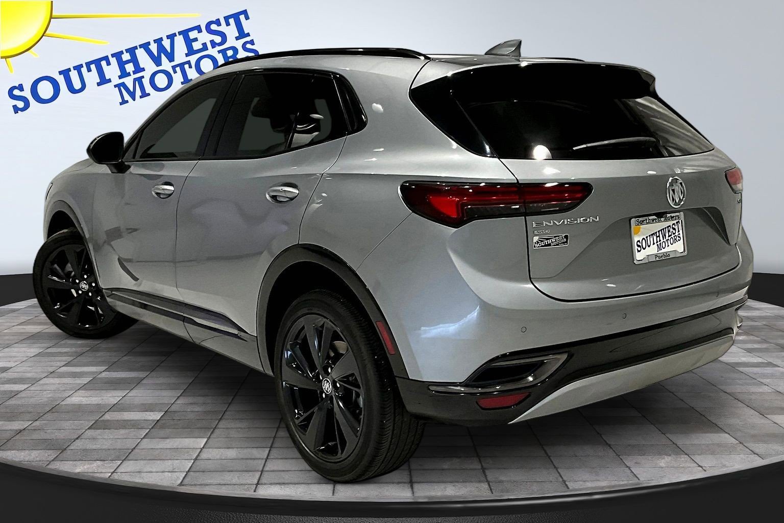 Used 2023 Buick Envision Preferred w/ Sport Touring Package AWD/4WD image 4