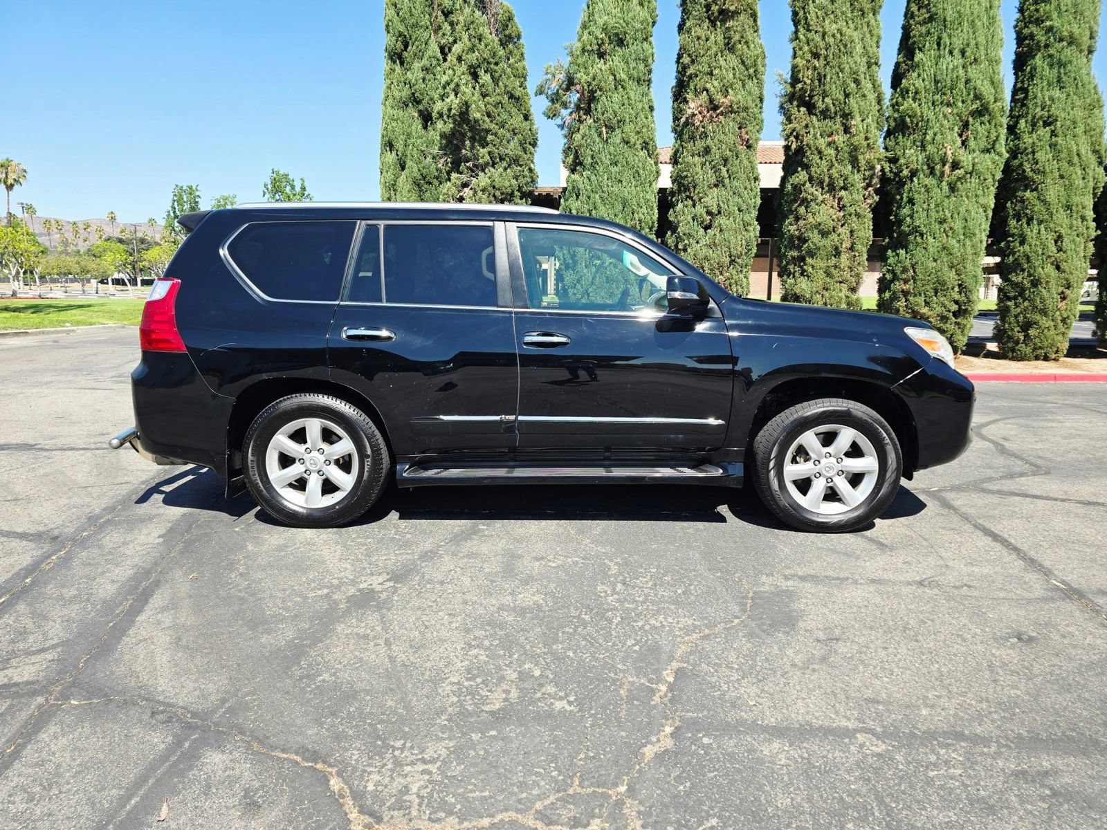 Used 2011 Lexus GX 460 Premium AWD/4WD image 4